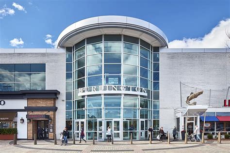 flight centre burlington mall.